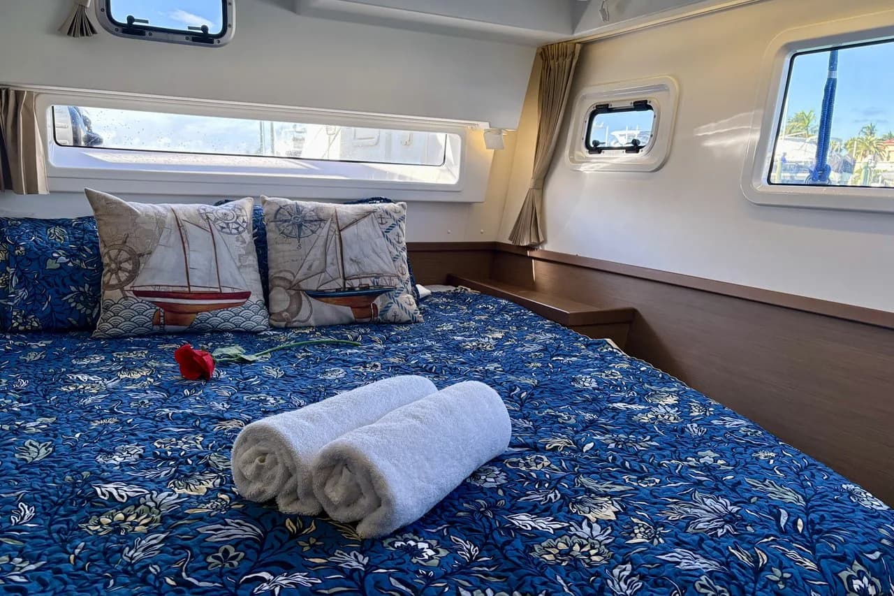 Full Day Voyage aboard Luna Cat